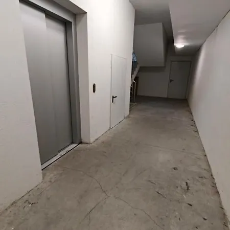 Apartment Saharov Fa - Spacious With A Parking Spot *